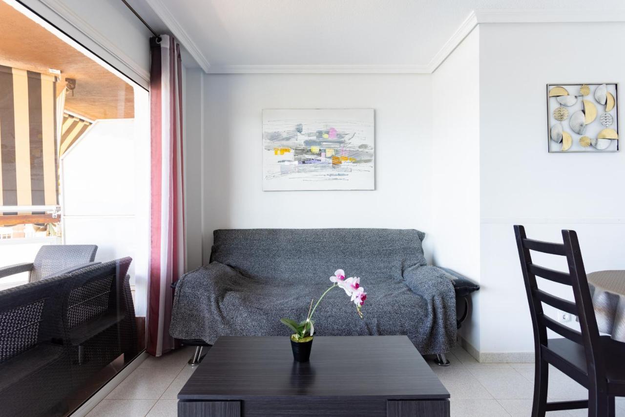 Black And White Apartment Free Wifi Los Cristianos  Exterior photo