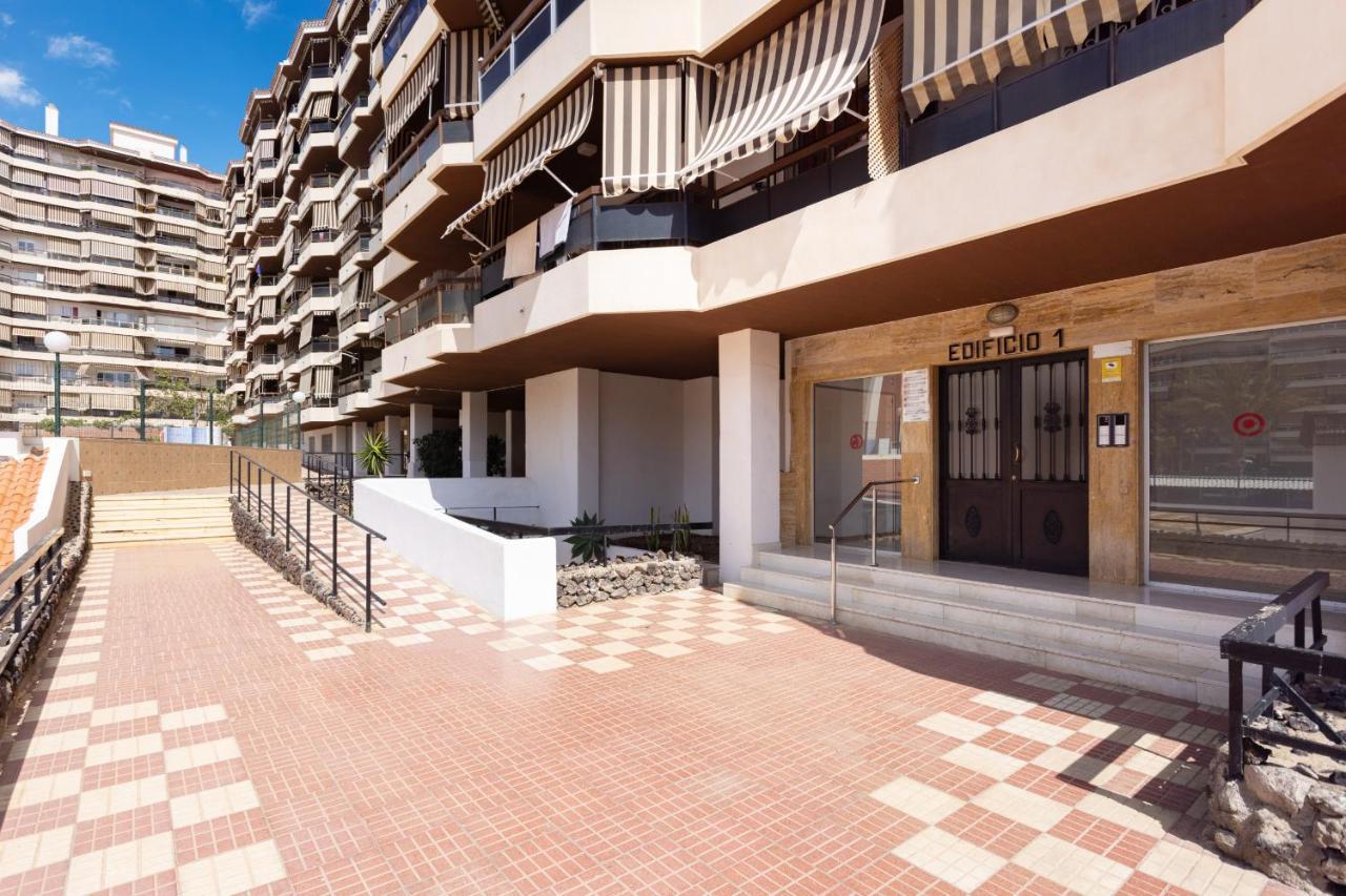 Black And White Apartment Free Wifi Los Cristianos  Exterior photo